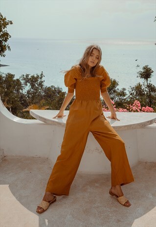 LOOSE FIT LINEN JUMPSUIT WITH SLEEVES IN BRONZE TAN