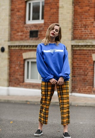 OVERSIZED SWEATSHIRT IN BLUE WITH GRAPHIC LOGO.