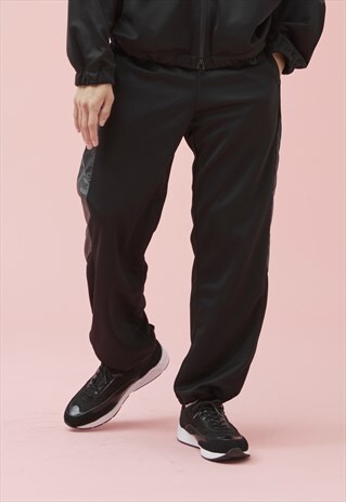 JOGGERS TRACK PANTS IN BLACK WITH GREY STRIPES