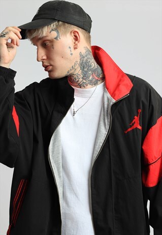 VINTAGE NIKE BOMBER JACKET