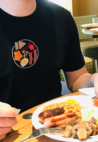 ENGLISH BREAKFAST FRY UP DINNER PLATE EMBROIDERED TSHIRT