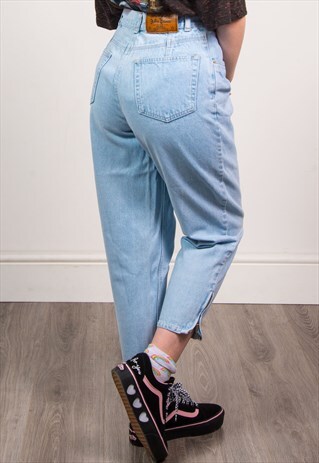 VINTAGE 90'S MOM JEANS