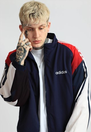 VINTAGE ADIDAS PADDED JACKET