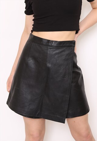 VINTAGE 80S BLACK HIGH WAISTED LEATHER SKORT SHORTS