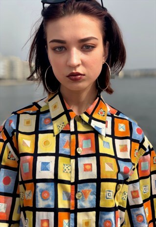 VINTAGE 90'S MULTICOLOR PRINTED SHORT SLEEVE SHIRT FESTIVAL