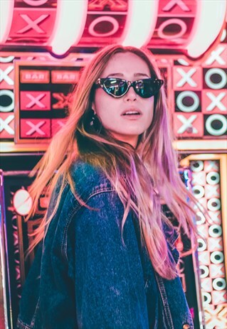 90'S INSPIRED BLACK CAT-EYE SUNGLASSES