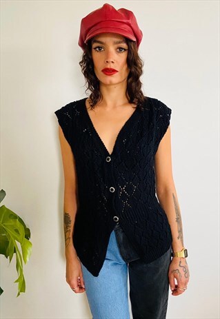 SLEEVELESS DIAMOND KNIT CARDIGAN