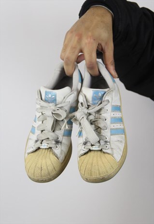 VINTAGE ADIDAS WHITE TRAINERS