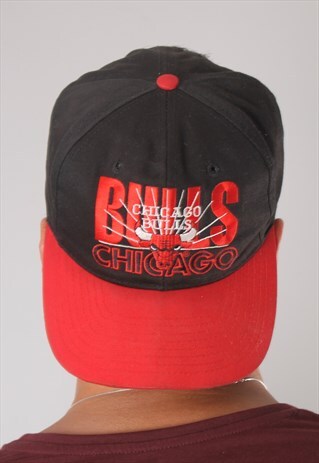 VINTAGE CHICAGO BULLS BASEBALL CAP HAT