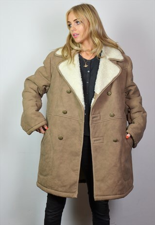 VINTAGE LIGHT CAMEL BROWN & WHITE SHEEPSKIN SHEARLING COAT