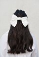 White, hair bow 