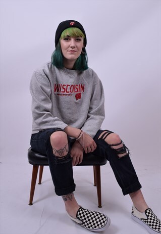 VINTAGE 90'S WISCONSIN BADGERS USA SWEATER SIZE LARGE