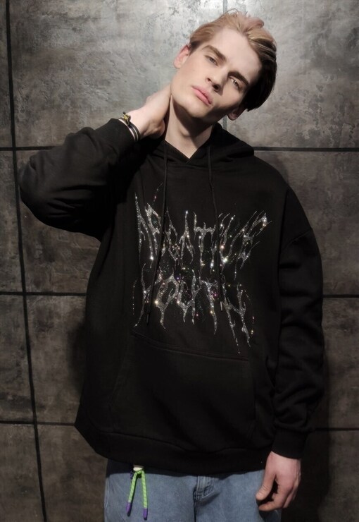 garment image