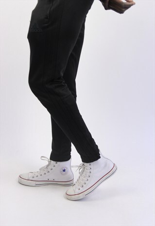 VINTAGE CONVERSE LEATHER TRAINERS