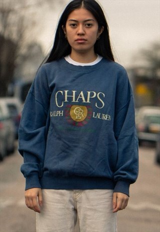 CHAPS RALPH LAUREN SPELLOUT SWEATSHIRT IN BLUE AND WHITE
