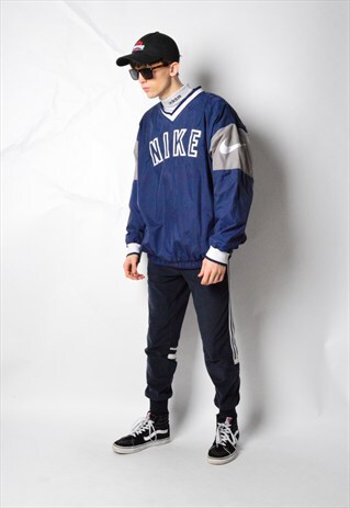 VINTAGE 90S NAVY BLUE SHELL V-NECK NIKE JACKET