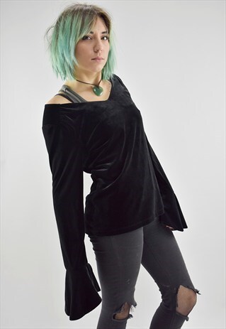 VINTAGE 90S VELVET V NECK BELL SLEEVE TOP