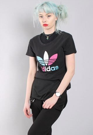 VINTAGE ADIDAS T-SHIRT