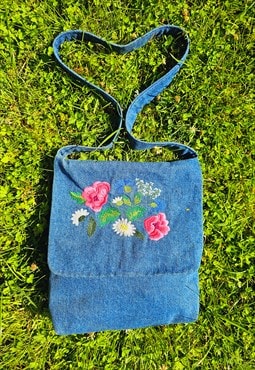 Vintage 90s denim blue embroidered boho shoulder tote bag