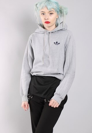 VINTAGE ADIDAS HOODIE