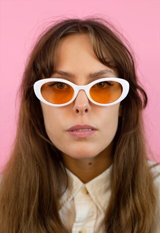 BONDIE - WHITE OVAL SUNGLASSES WITH PEACH LENSES