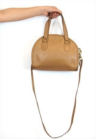 VINTAGE 80S COACH LEATHER COURT CROSS BODY BAG IN TAN