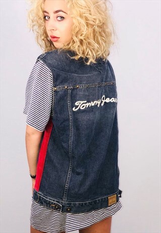 VINTAGE 90S TOMMY HILFIGER SLEEVELESS DENIM JACKET