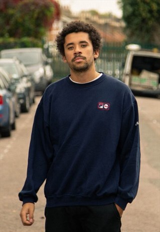 VINTAGE FILA SMALL LOGO SWEATSHIRT IN NAVY BLUE