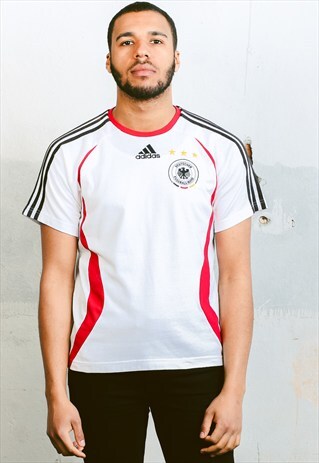 VINTAGE ADIDAS T-SHIRT