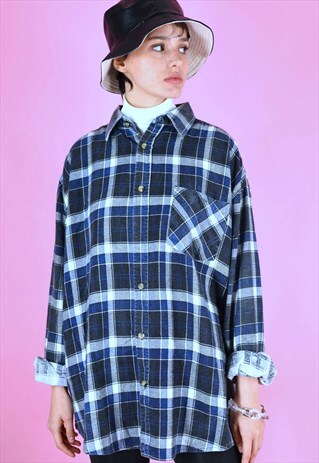 VINTAGE 90S FLANNEL SHIRT IN BLUE WHITE CHECKED