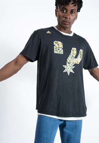 ADIDAS T-SHIRT BLACK WITH GRAPHIC PRINT.