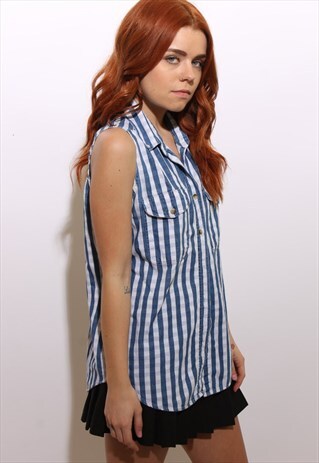 VINTAGE 1990'S 90'S GINGHAM DENIM SLEEVELESS BUTTON DOWN S-M