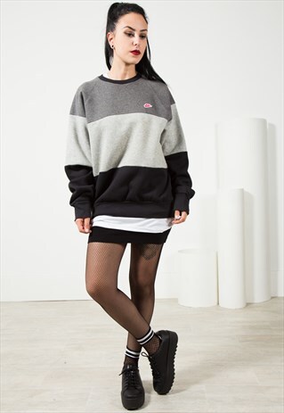 VINTAGE NIKE SWEATSHIRT / S1903