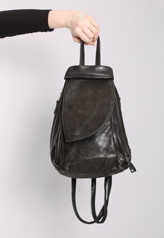 VINTAGE 90S BLACK LEATHER POUCH BACKPACK RUCKSACK