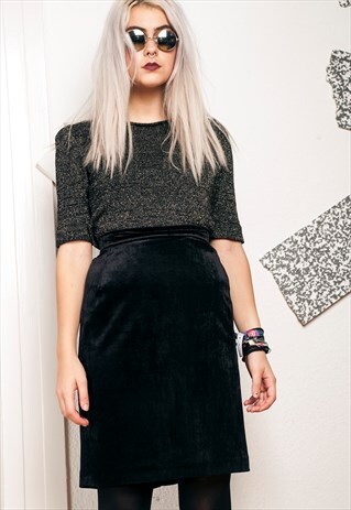 90S VINTAGE SILVER KNIT CROP TOP