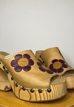 Y2K Destroy Retro Flower Cutout Heel Wood Sandals