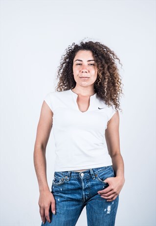VINTAGE 1990S WHITE NIKE SPORTS T-SHIRT