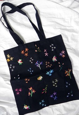 UPCYCLED Hand Embroidery Floral Design Motif Tote Book Bag