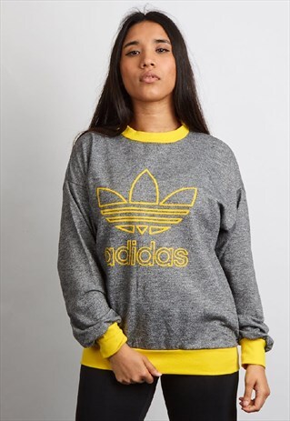 VINTAGE 90'S ADIDAS SWEATSHIRT