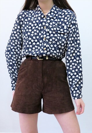 VINTAGE 70S NAVY & WHITE FLORAL PETER PAN COLLAR BLOUSE