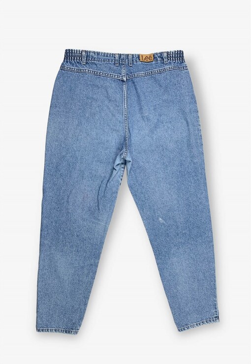 garment image