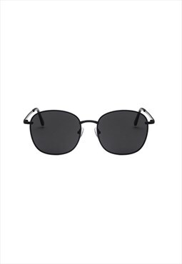 Louise Round Sunglasses Black