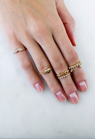 GOLD HEART DIAMANTE STACK MIDI KNUCKLE COCKTAIL RINGS