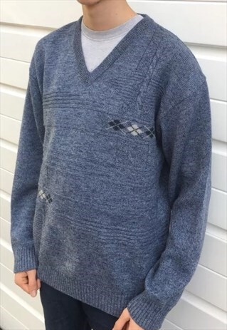 MENS VINTAGE 80S JUMPER BLUE PATTERNED V NECK SWEATER TOP