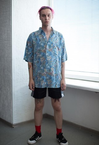 VINTAGE 90'S BLUE PATTERNED SHORT SLEEVED SHIRT