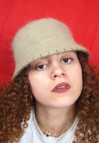 BROWN FLUFFY Y2K BUCKET HAT