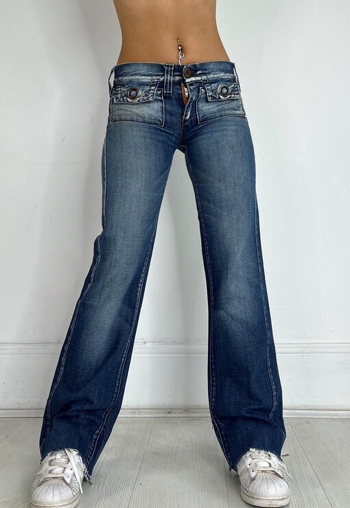 garment image