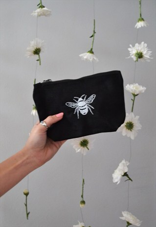 MINI BEE EMBROIDERED BLACK MAKE-UP, ACCESSORY,PURSE BAG