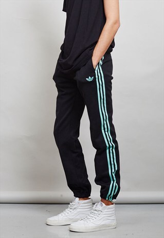 VINATGE SLIM FIT 90'S BLACK ADIDAS JOGGERS