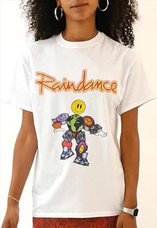 RAINDANCE GRAPHIC PRINT 90S RAVE T-SHIRT IN WHITE